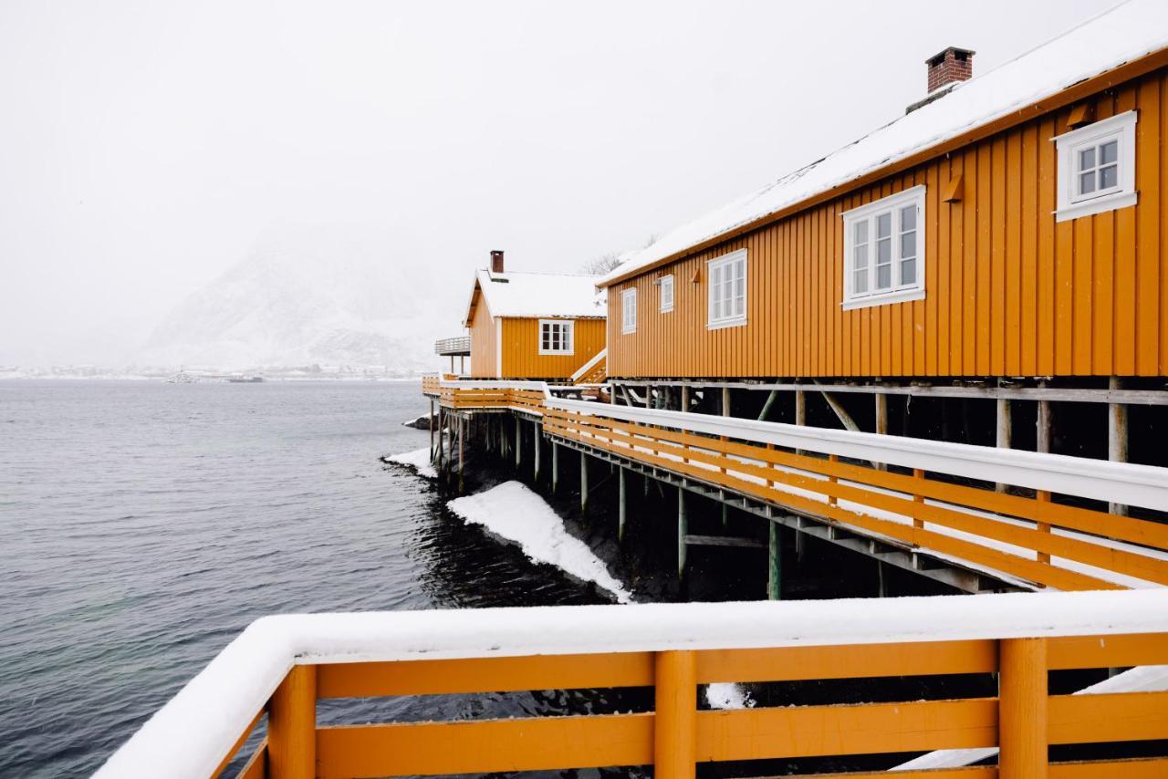 Sakrisoy Rorbuer Hotel Reine Exterior photo