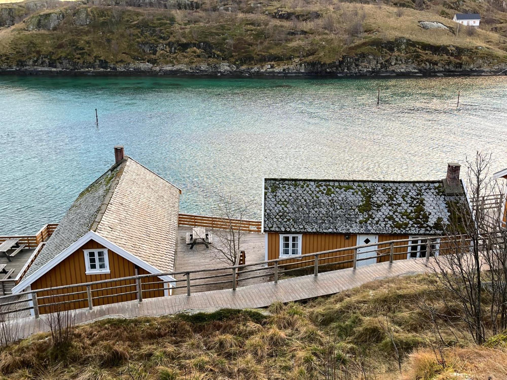 Sakrisoy Rorbuer Hotel Reine Exterior photo